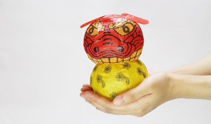 Paper balloon lion